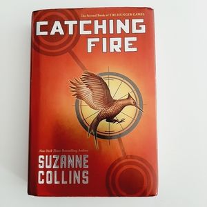 🍒4 for $20🍒 CATCHING FIRE by Suzanne Collins HC Youth Novel